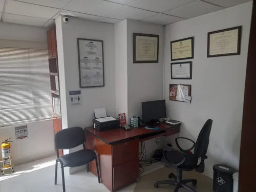 Se Arrienda Consultorio