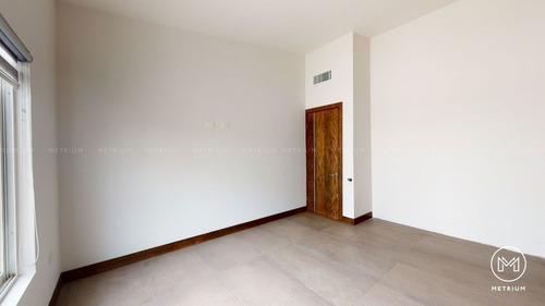 Imagen 13 de 18 de Casa En Venta En Bosques Del Valle Ii Frente A Parque