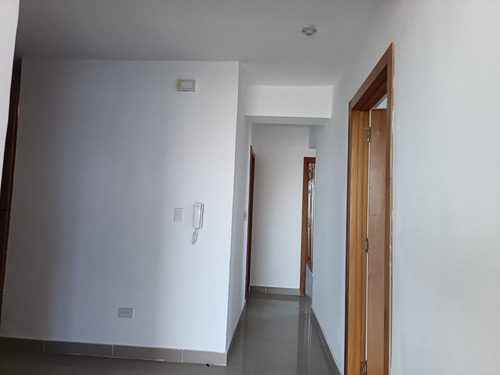 Amplio Ph Con Terraza 4 Hab 300 M2 En Reparto Los 3 Ojos