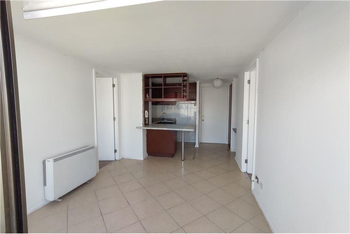 Arriendo A Una Cuadra Metro Línea 1