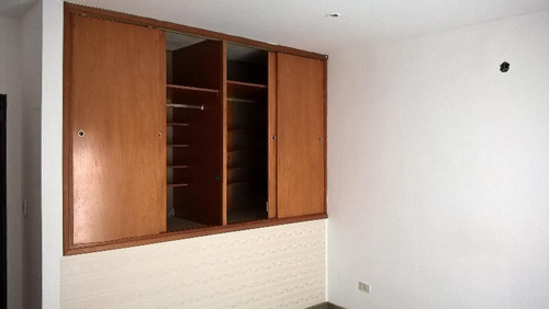 Imagen 15 de 21 de Venta - Casa Céntrica En Garín