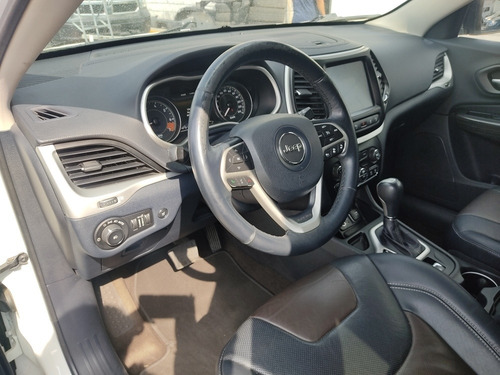 Imagen 10 de 12 de Jeep Cherokee 2014 2.4 Limited Premium Plus
