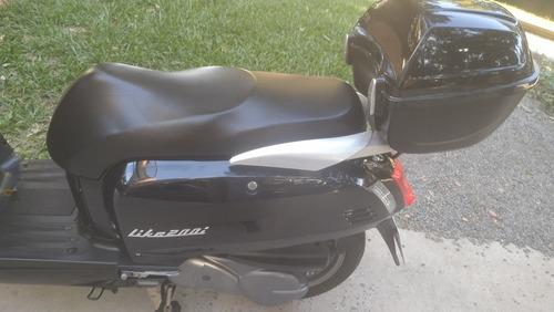 Scooter Kymco Like 200. (2018. Km 7272)