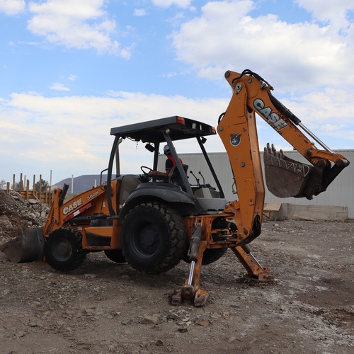 Retroexcavadora Case 580 N 2014