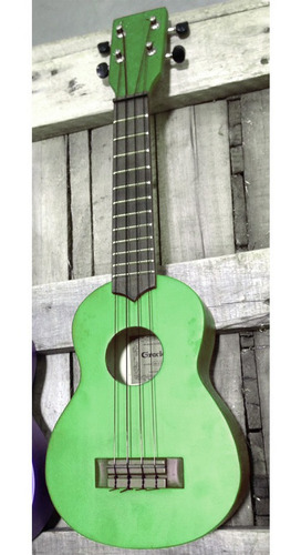 Ukelele Soprano Gracia De Caoba Pintado Varios Colores