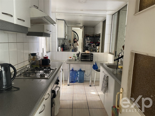 Propiedad Con Piscina Y Patio 329 M² En Sta Rosa Del Peral