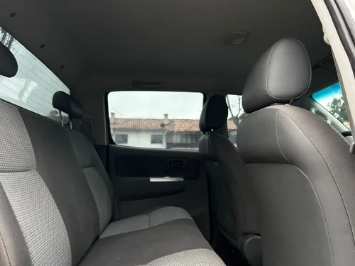 Toyota Hilux 2.5 Mt Diesel 4x2