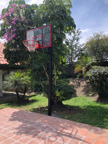 Imagen 3 de 4 de Tablero Básquet Spalding Nba Polycarbonato Con Poste - Table