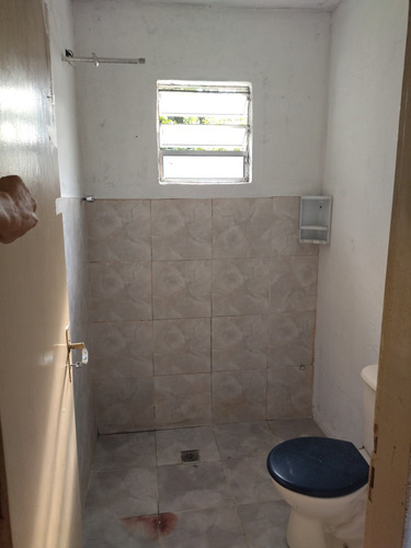 Casa 3 Cômodos+2 Casas + Garagem