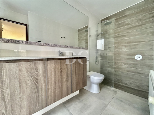 Casa En Venta De 3 Dorm San Anselmo Piedra Roja Chicureo