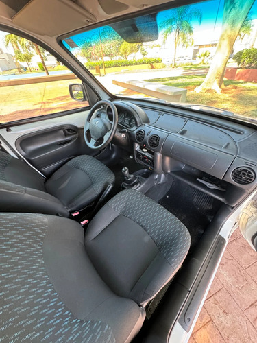 Renault Kangoo 1.6 EXPRESS 16V FLEX 3P MANUAL