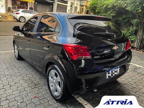 Imagem 6 de 14 de Chevrolet Onix 1.4 Mpfi Lt 8v