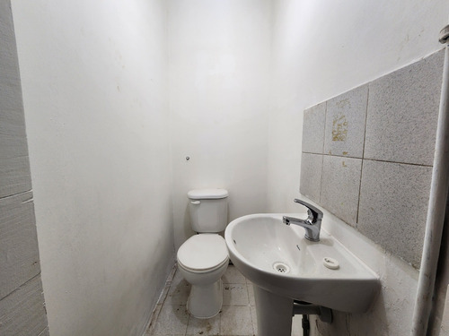 Irarrázaval/suecia Local 57m2 | M. Ñuñoa