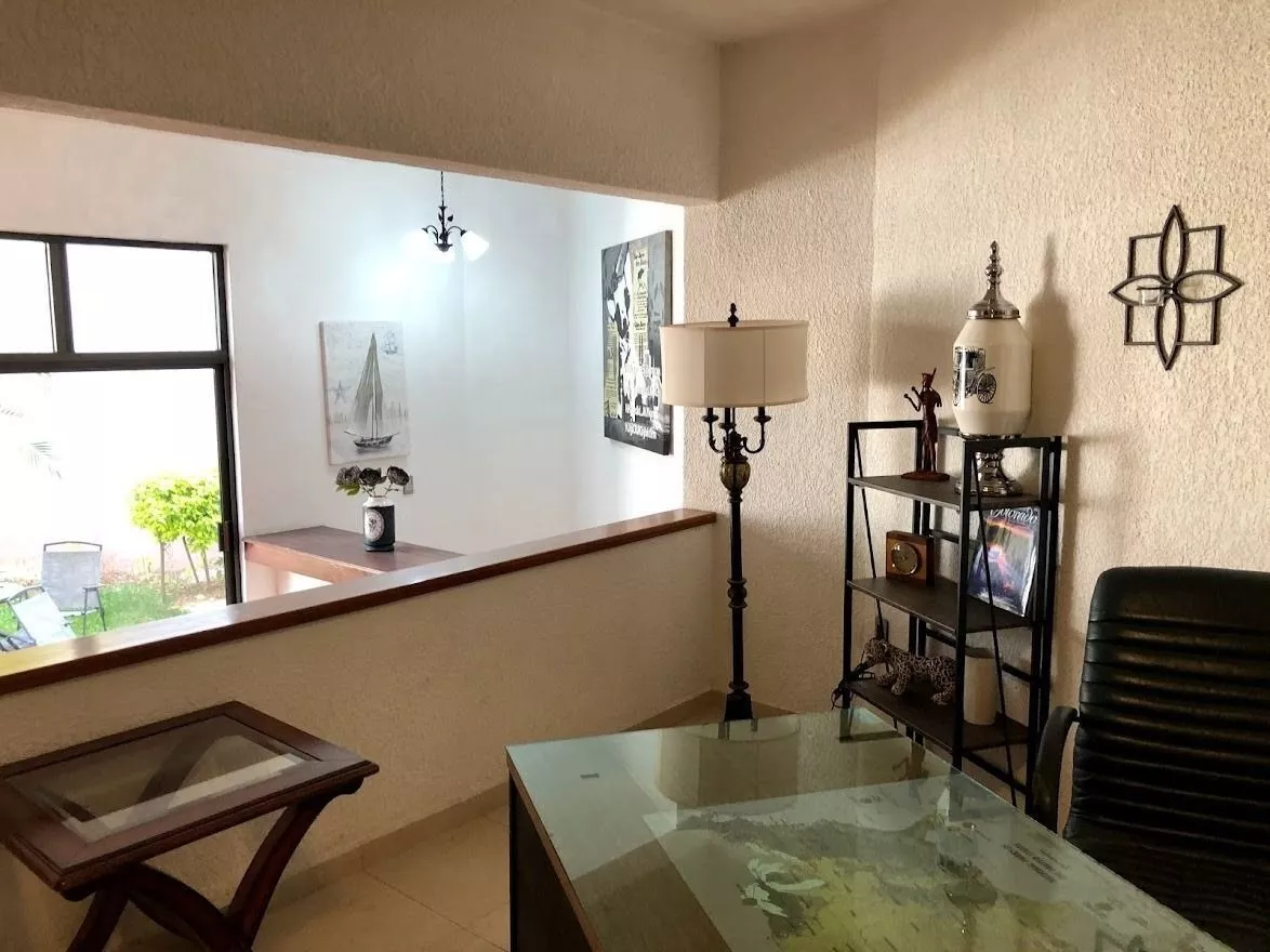 Casa En Venta Sobre Av. Ávila Camacho, Cuernavaca Mor.