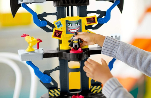 Dc Super Friends Baticueva Transformable Luz 67cm Imaginext