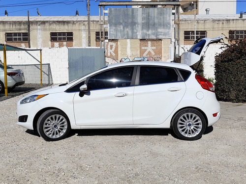 Ford Fiesta Kinetic 1.6 Titanium 120cv