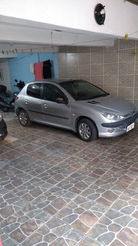 Peugeot 206 2005 1.4 Feline 5p