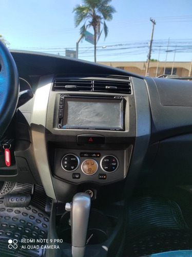 Imagem 8 de 15 de Grand Livina 1.8 Sl 16v Flex 4p Automático