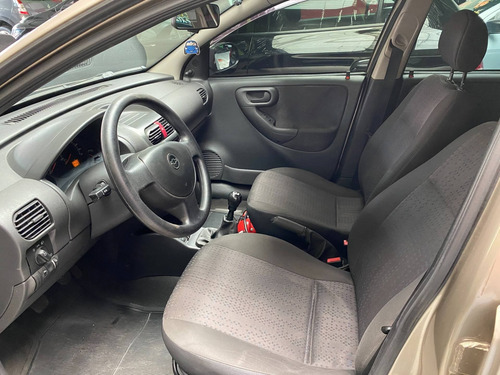Chevrolet Corsa 1.4 Mpfi Maxx 8v Flex 4p Manual