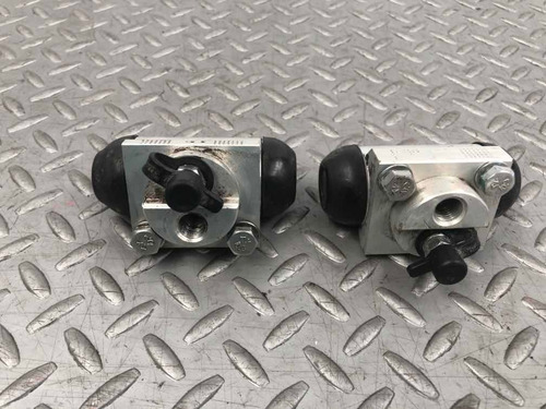Par Cilindro Freno Tras Chevrolet Trax 4x2 1.8 Std 2012/2016 (Usado)