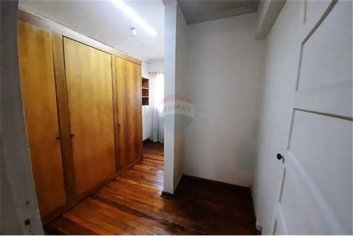 Imagen 5 de 16 de Casa 2 Pisos En Pasaje Cerrado, Metro Rondizzoni