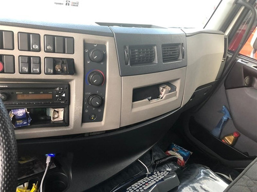 Volvo Vm 330 Ano 2013 Com Rodas De Alumínio 2 Tanques Inox