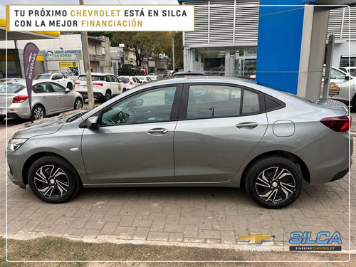 Imagen 7 de 19 de Chevrolet Onix Plus Lt2 2024 Gris Oscuro 0km