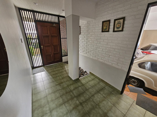 Departamento - Venta - 3 Ambientes - Flores