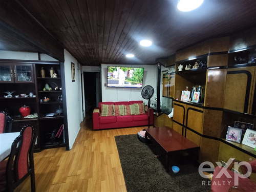 Casa En Venta De 2 Dorm. En Maipú