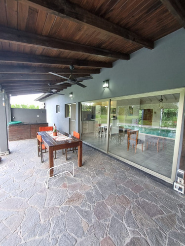 Excelente Casa En Venta Sobre Calle El OmbĂș, En Club De Campo El Moro