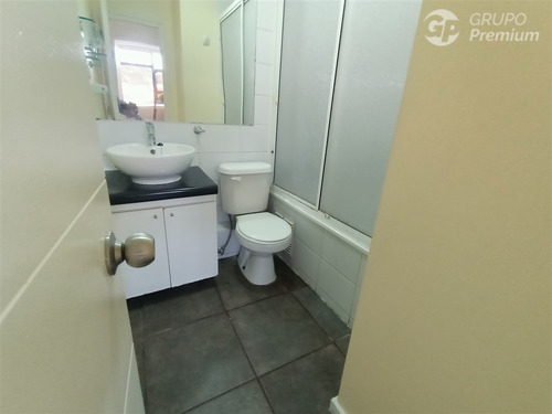 Departamento En Arriendo De 3 Dorm Un Baño. En La Serena