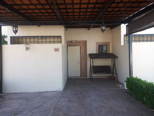 Imagen 2 de 14 de Casa En Venta, Fuentes Del Lago, Calle 1857 #98, Aguascalientes, Ags, Rcv 396174