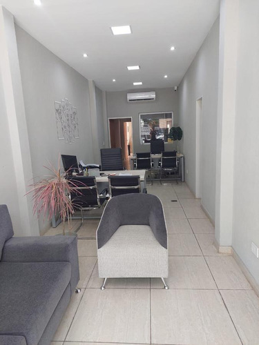 Imagen 4 de 27 de Local Comercial / Oficina Comercial- Castelar/ituzaingó