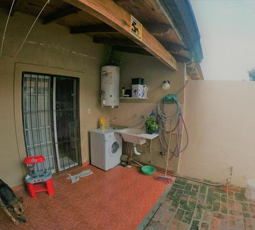 Muy Lindo Dúplex Con Entrada De Auto, Patio Y Parrilla.