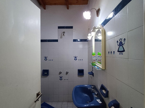 Casa En Venta Con Escritura Inmediata- Villa Parque Sicardi