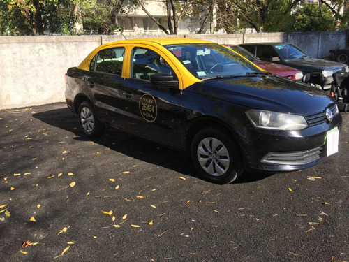 Volkswagen Voyage 1.6 Comfortline 101cv 2013