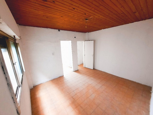 Imagen 4 de 12 de Departamento En Alquiler En Lanus Este