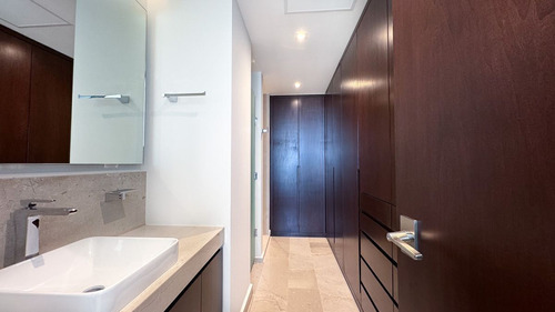 Departamento En Venta Desarrollo Blume, Puerto Cancún Lujo Y Exclusividad