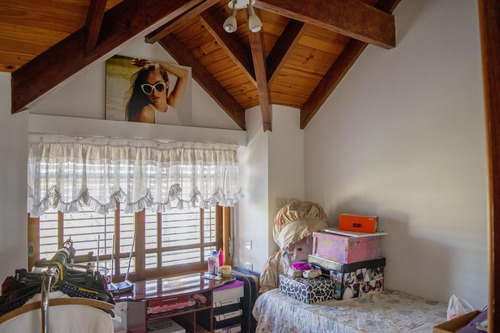 Casa Venta Barrio Alemán 4 Dormitorios, Jardín, Parrilla Garage