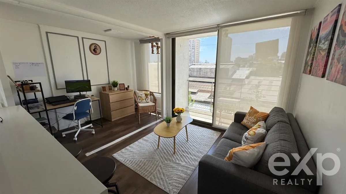 Imagen 2 de 21 de Departamento En Venta De 1 Dorm. 2 Baños En Santiago