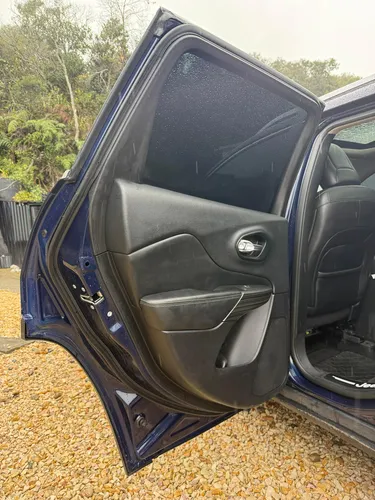 Jeep Cherokee 3.2 Longitude