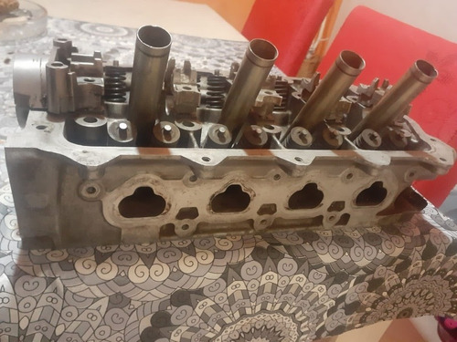 Imagen 2 de 3 de Tapa De Cilindro Clio 1.2 16 Valvulas