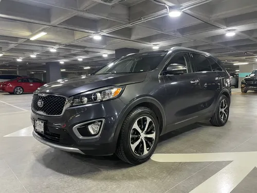 Kia Sorento 3.3 V6 EX Piel 7 Pasajeros At