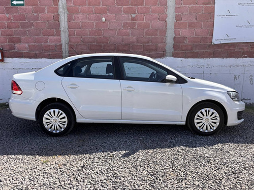 Volkswagen Vento 1.6 Confortline At
