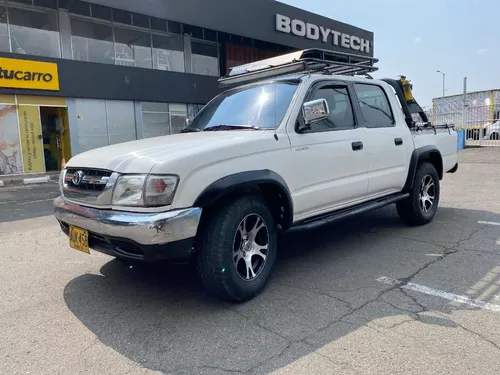 Toyota Hilux 2.4 Et