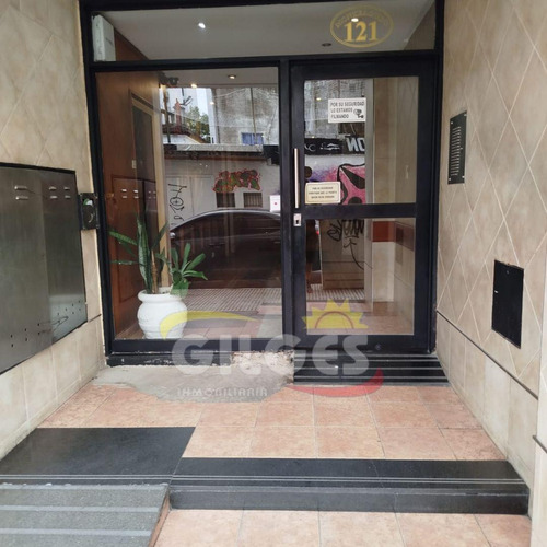 Departamento 2 Amb. Buen Estado - Ramos Mejia