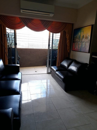 Imagen 15 de 28 de Fernando Guerrero Vende Apartamento, Frente Al C.c. Garibaldi Valencia.