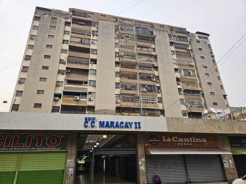 Se Vende Apartamento Centro Comercial Maracay, Calle Páez, Cerca  Del Boulevar  Pérez Almarza
