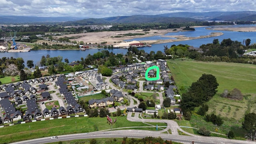 Casa De 160m2, 4d 4b, 2 Pisos, Condominio El Bayo, Valdivia