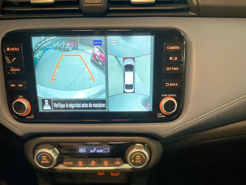 Nissan Versa 1.6 Exclusive Navi At